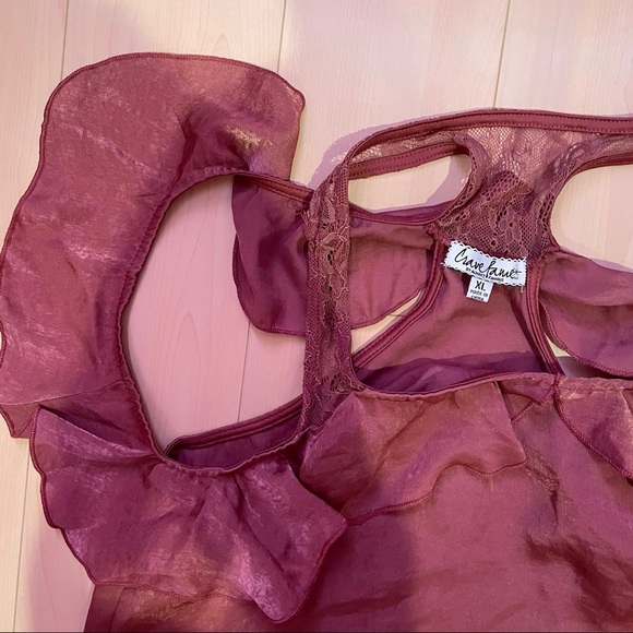 Macys Cold shoulder satin tank - Picture 4 of 4